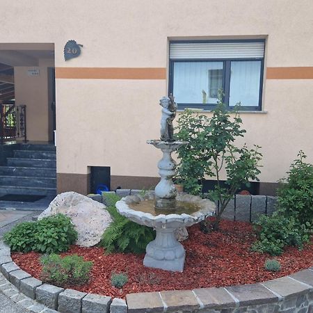 Hisa Bizjak Kranj Exterior foto