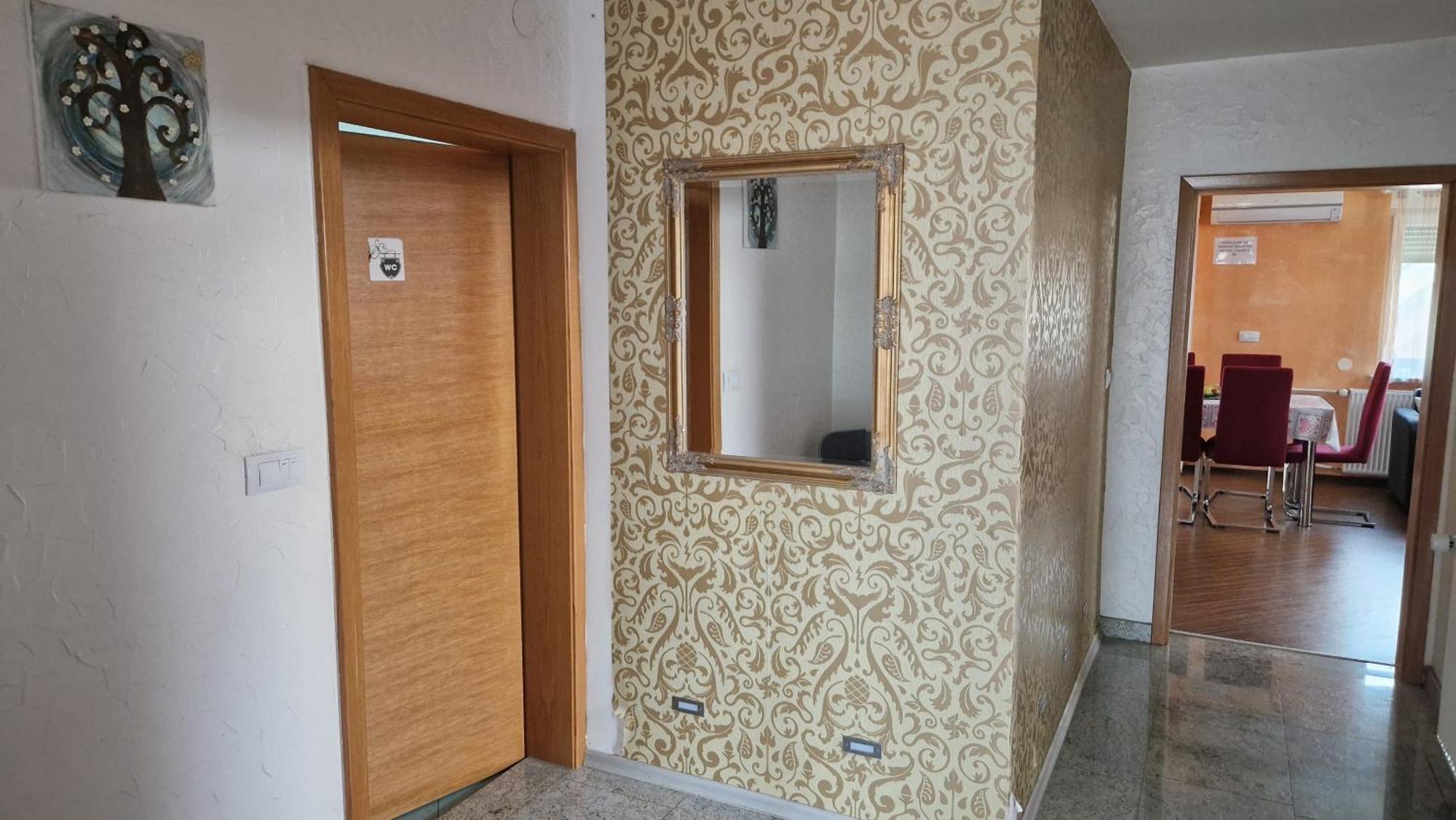 Hisa Bizjak Kranj Exterior foto